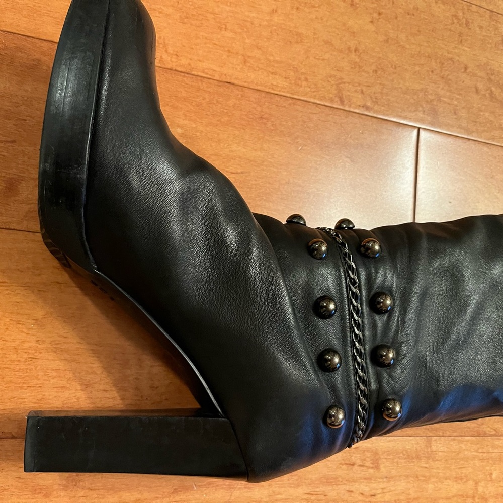 Stuart Weitzman embellished pull up boots - Picture 15 of 16